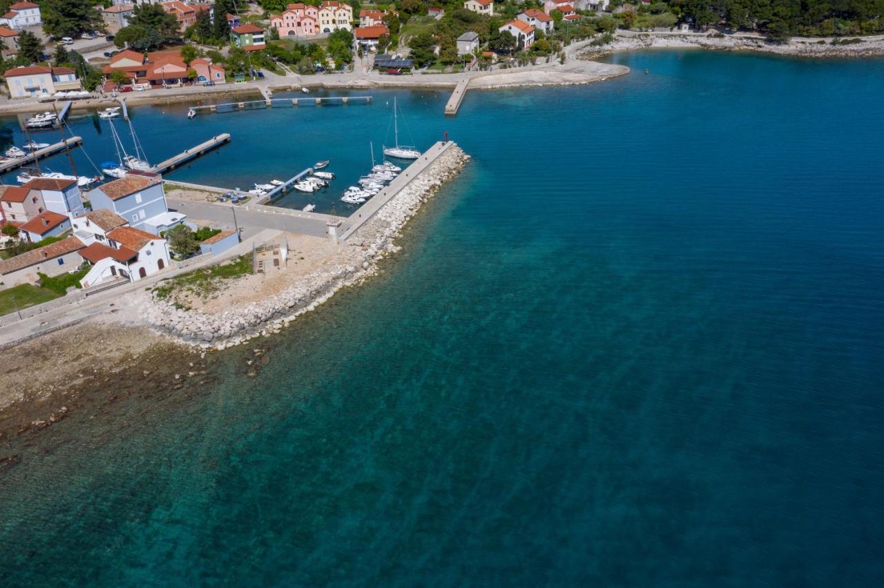 Apartments By The Sea Nerezine, Losinj - 7963 Kültér fotó
